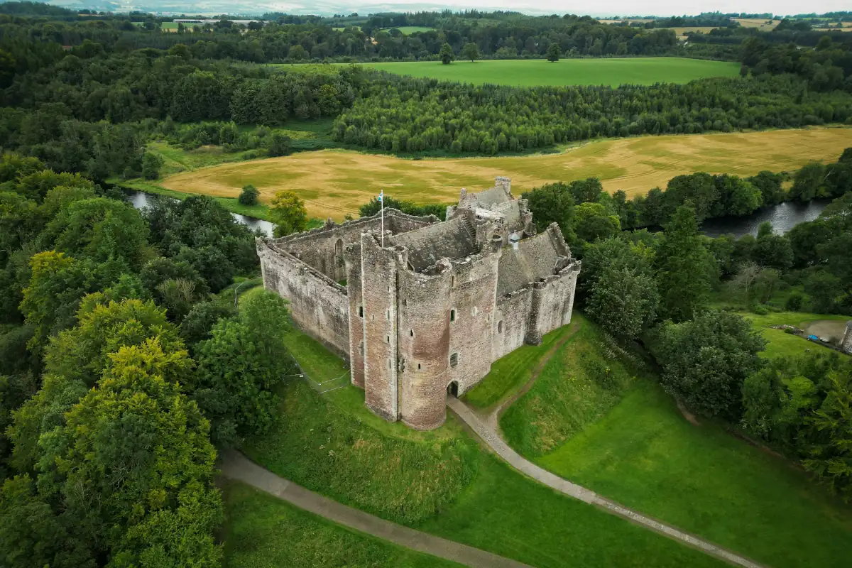 Doune Castle, Castle Leoch in Outlander - day tour from Edinburgh